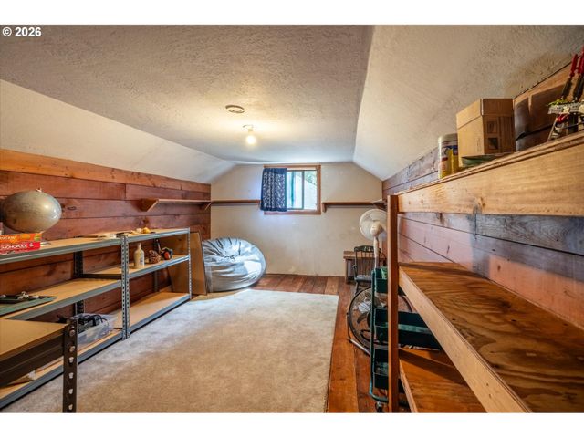 56054 Prosper Junction Rd, Bandon, OR 97411