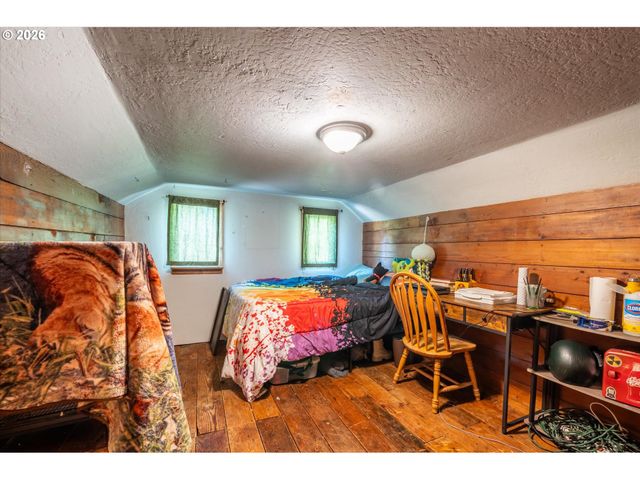 56054 Prosper Junction Rd, Bandon, OR 97411