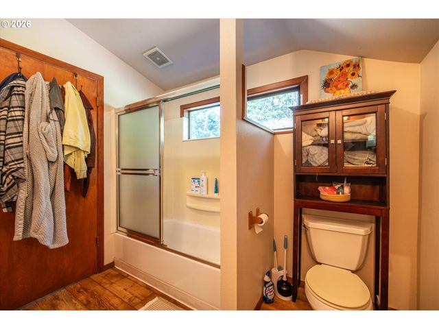 56054 Prosper Junction Rd, Bandon, OR 97411