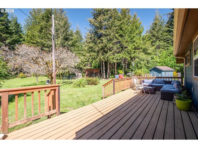 56054 Prosper Junction Rd, Bandon, OR 97411