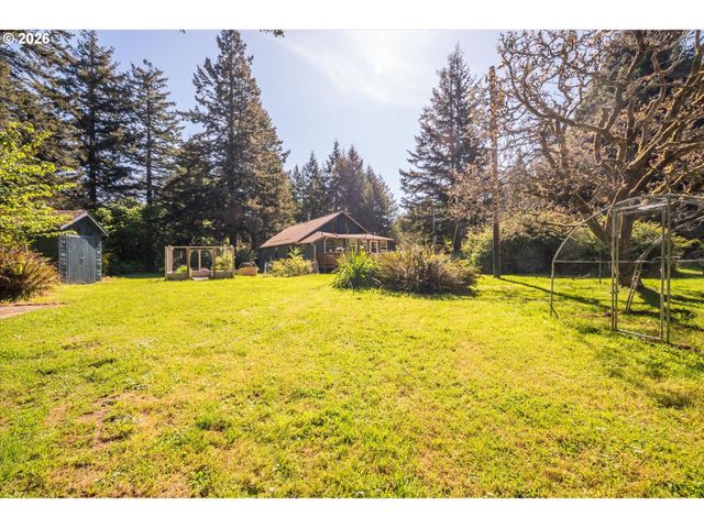 56054 Prosper Junction Rd, Bandon, OR 97411