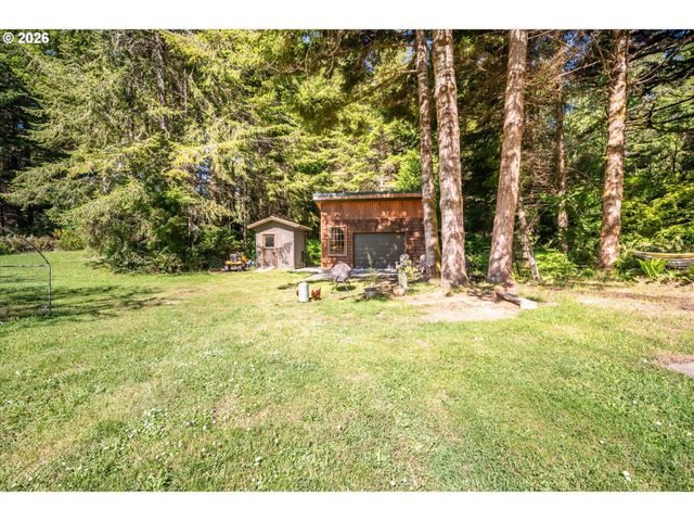 56054 Prosper Junction Rd, Bandon, OR 97411