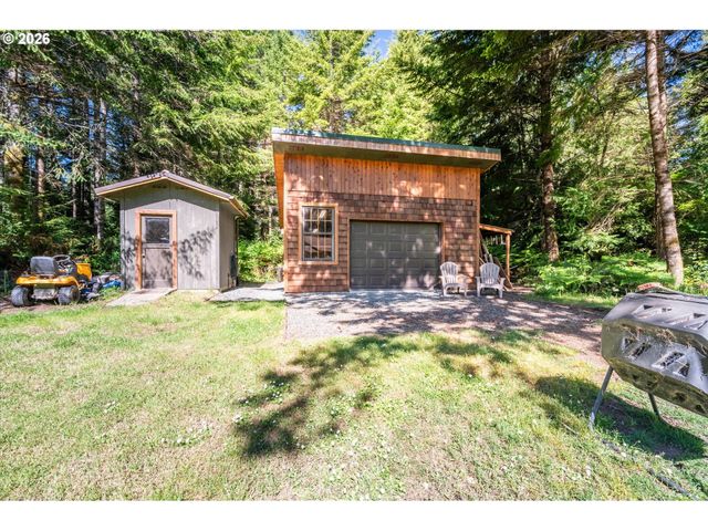 56054 Prosper Junction Rd, Bandon, OR 97411