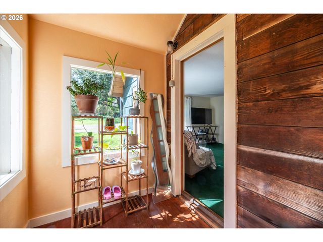 56054 Prosper Junction Rd, Bandon, OR 97411