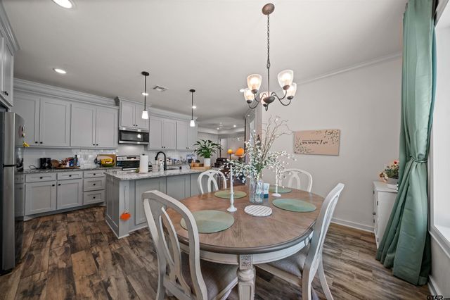 107 Rose Row Ln, Winona, TX 75792