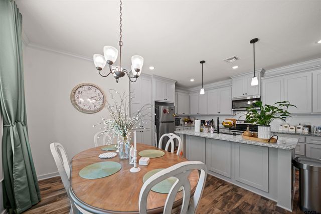 107 Rose Row Ln, Winona, TX 75792