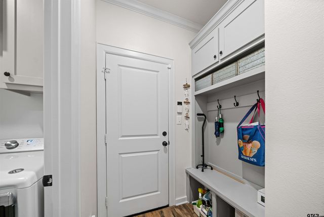 107 Rose Row Ln, Winona, TX 75792