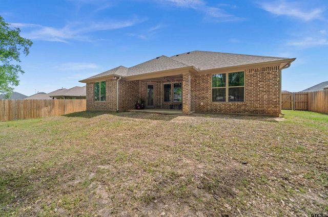 107 Rose Row Ln, Winona, TX 75792