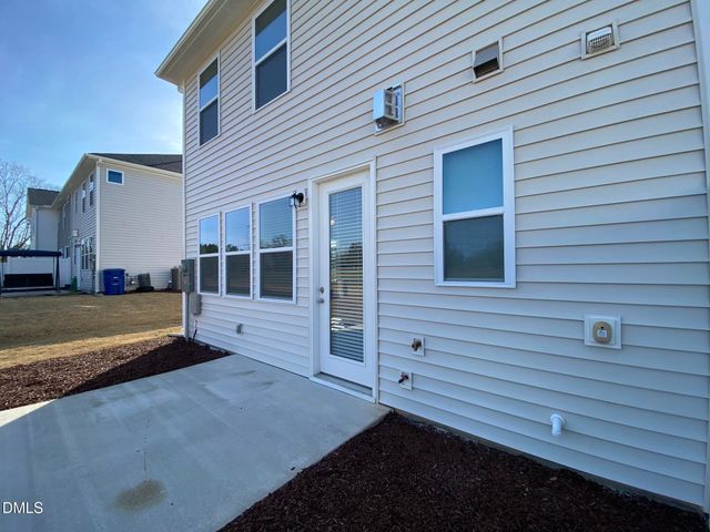 760 Creekway Drive, Fuquay Varina, NC 27526