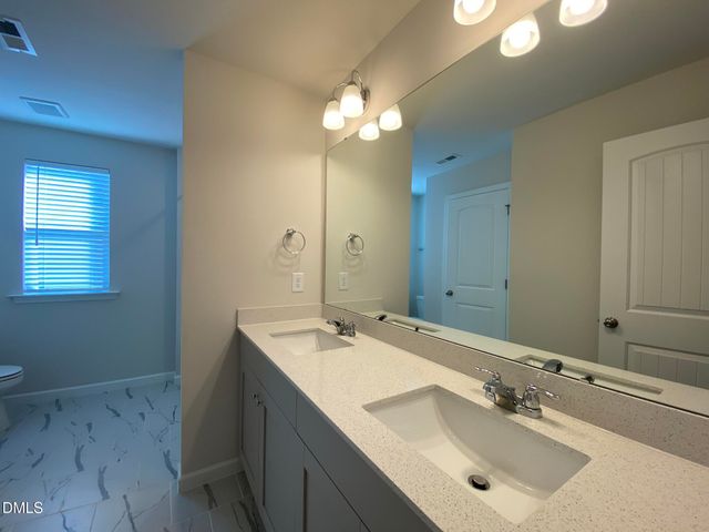 760 Creekway Drive, Fuquay Varina, NC 27526