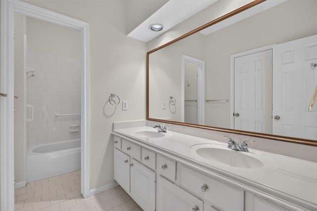 13911 Carriage Walk Lane, Houston, TX 77077