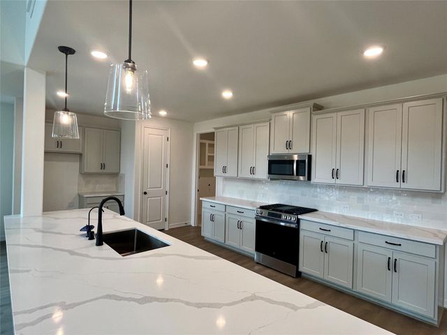 21914 Iris Colony Drive, Waller, TX 77484