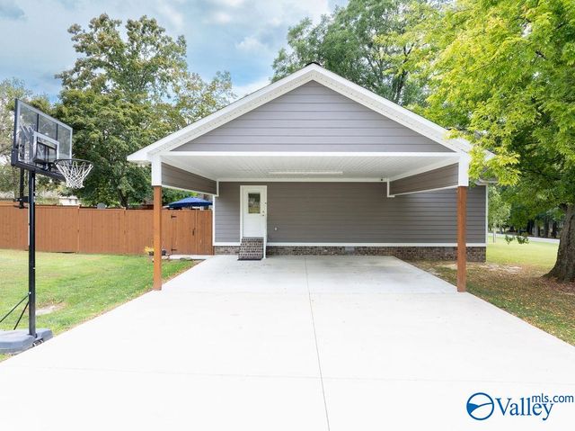 253 White Street, Rainsville, AL 35986