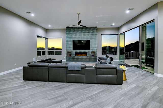 6540 N Pontatoc Road, Tucson, AZ 85718