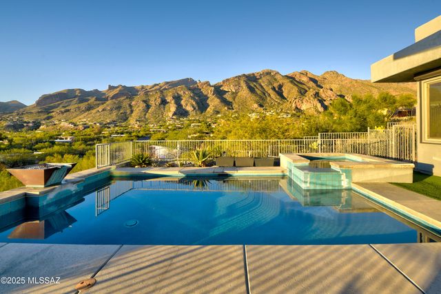 6540 N Pontatoc Road, Tucson, AZ 85718