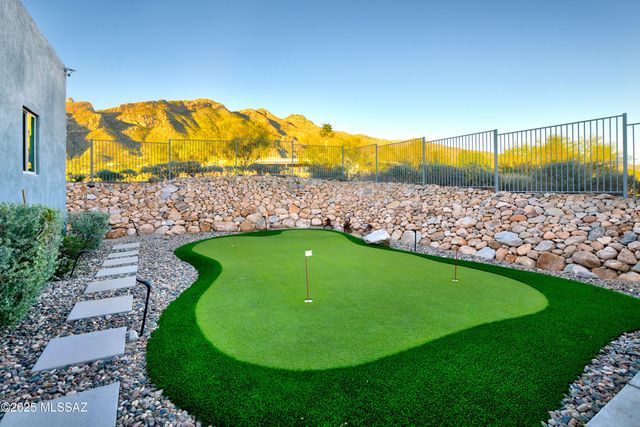 6540 N Pontatoc Road, Tucson, AZ 85718