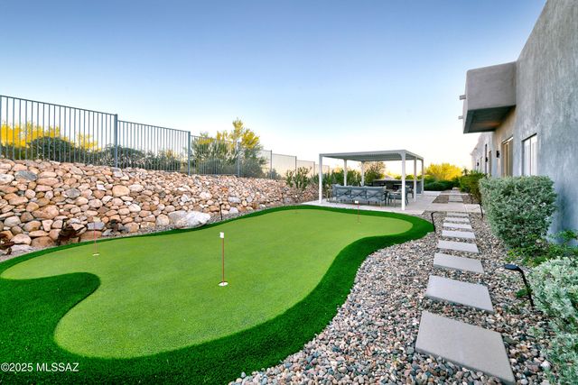 6540 N Pontatoc Road, Tucson, AZ 85718