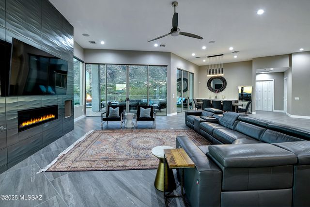 6540 N Pontatoc Road, Tucson, AZ 85718