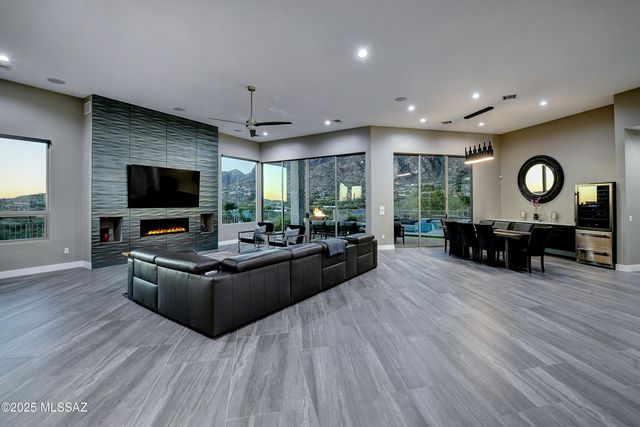 6540 N Pontatoc Road, Tucson, AZ 85718