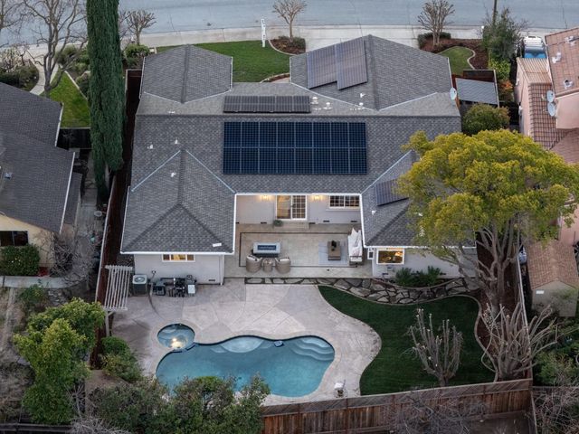 6812 Lazy River Way, San Jose, CA 95120