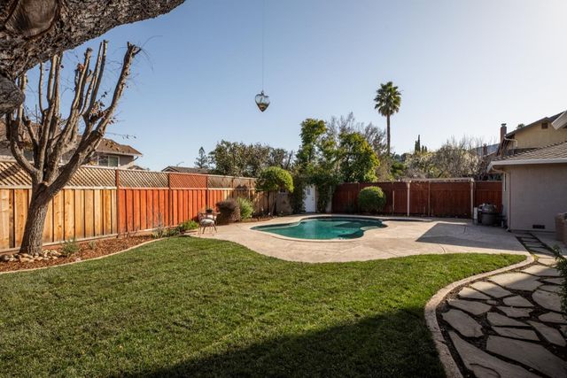 6812 Lazy River Way, San Jose, CA 95120