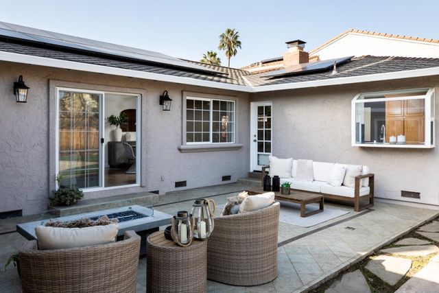 6812 Lazy River Way, San Jose, CA 95120