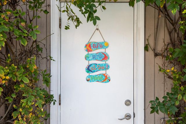 6812 Lazy River Way, San Jose, CA 95120