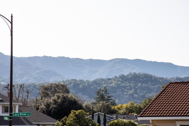 6812 Lazy River Way, San Jose, CA 95120