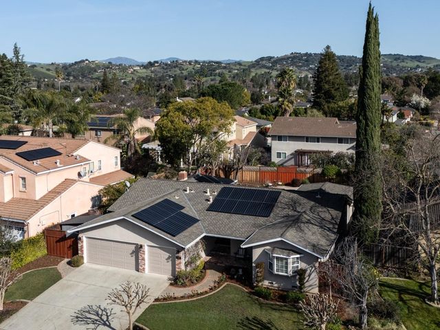 6812 Lazy River Way, San Jose, CA 95120