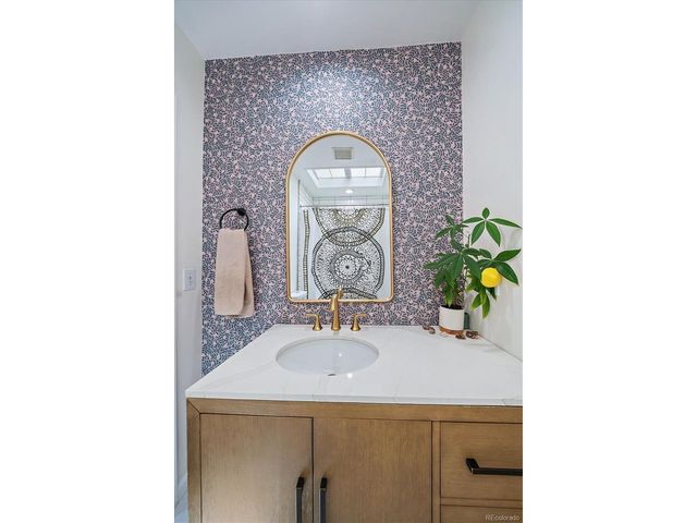 140 E Louisiana Ave, Denver, CO 80210