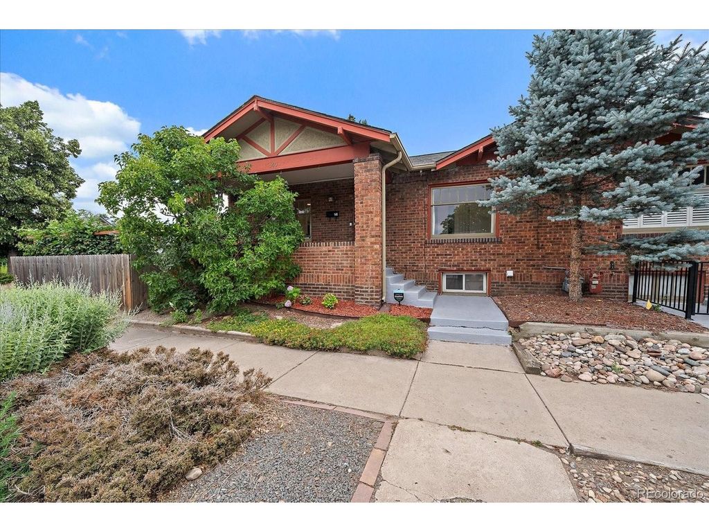 140 E Louisiana Ave, Denver, CO 80210