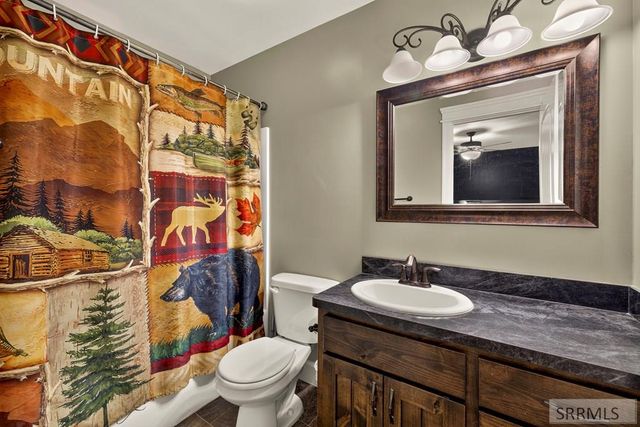 425 E Oak Street, Shelley, ID 83274