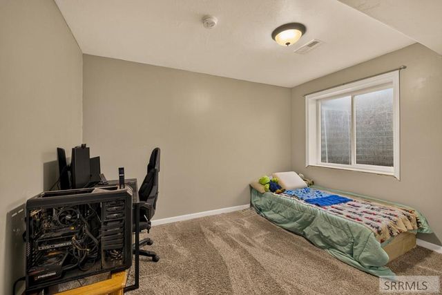 425 E Oak Street, Shelley, ID 83274