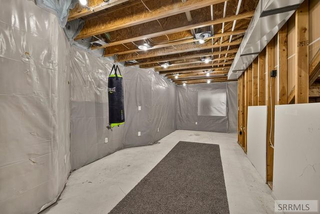 425 E Oak Street, Shelley, ID 83274