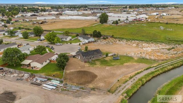 425 E Oak Street, Shelley, ID 83274