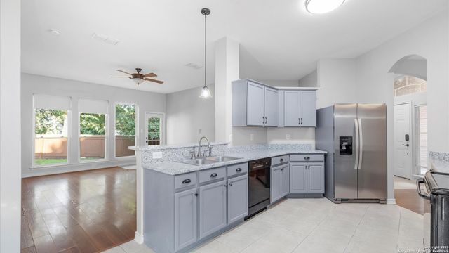 2812 Berry Patch, Schertz, TX 78154
