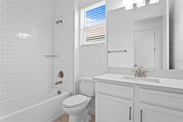 5364 WINDY GROVE DRIVE, Wimauma, FL 33598