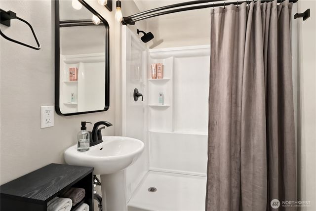 206 W Marilyn Avenue, Everett, WA 98204