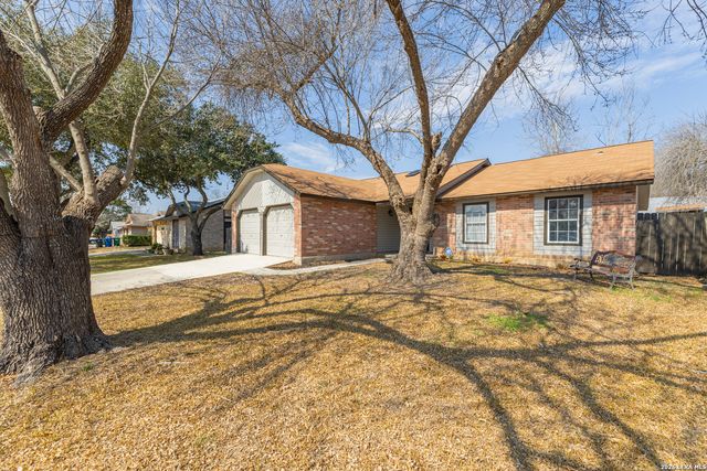 9455 Greens Pt, San Antonio, TX 78250