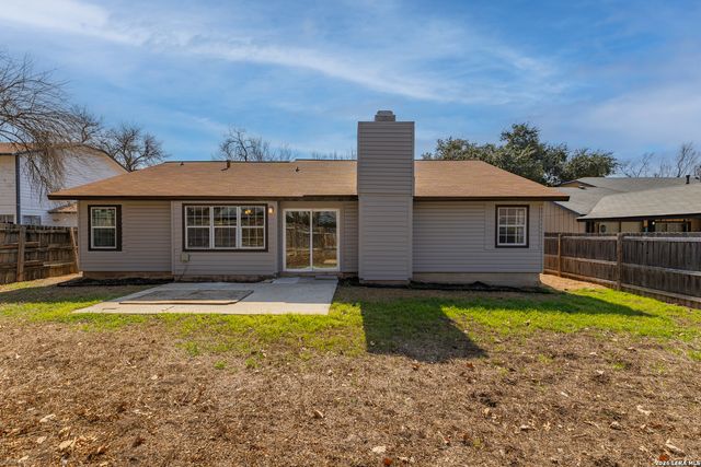 9455 Greens Pt, San Antonio, TX 78250