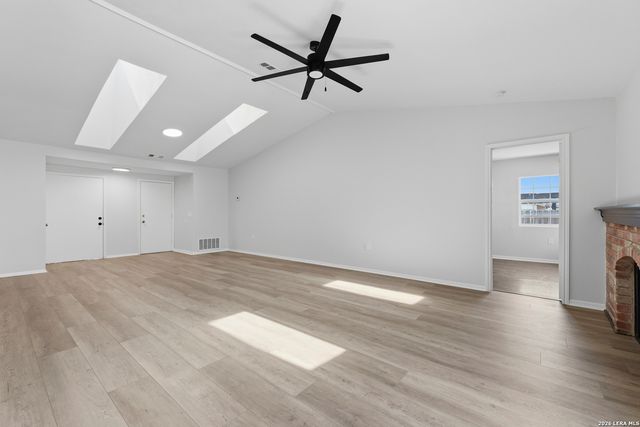 9455 Greens Pt, San Antonio, TX 78250