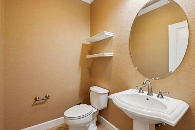 716 Chesterfield Way, Rocklin, CA 95765