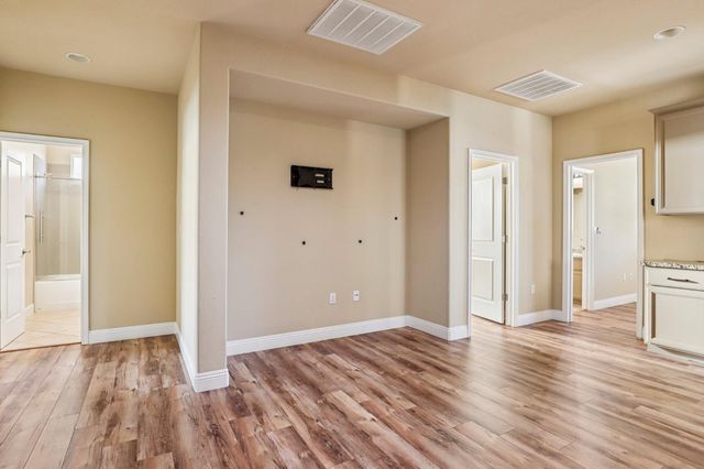 716 Chesterfield Way, Rocklin, CA 95765