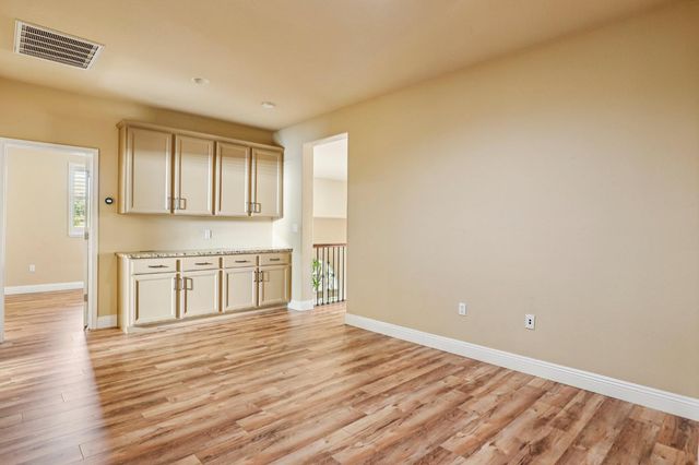 716 Chesterfield Way, Rocklin, CA 95765