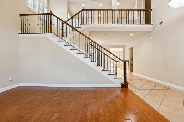 716 Chesterfield Way, Rocklin, CA 95765