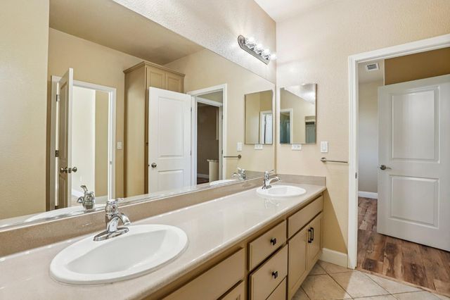 716 Chesterfield Way, Rocklin, CA 95765