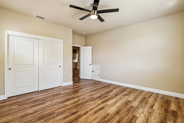 716 Chesterfield Way, Rocklin, CA 95765