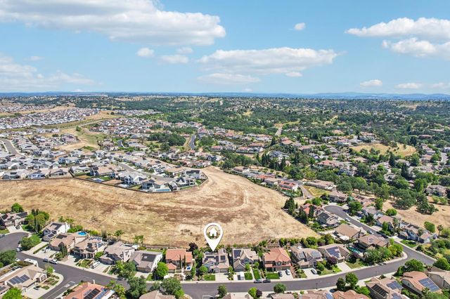 716 Chesterfield Way, Rocklin, CA 95765