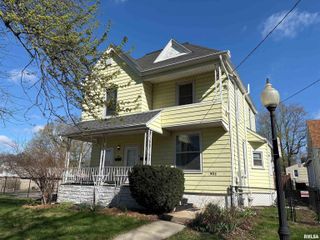 901 NE GLEN OAK Avenue # 2, Peoria, IL 61603