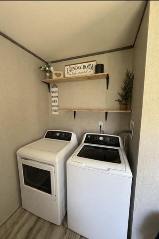 421 Bower Lane, Conroe, TX 77303